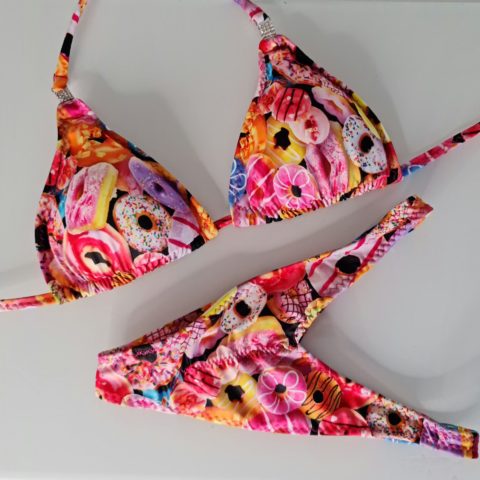 donut competition bikini