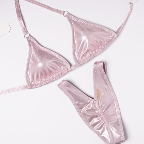 COMPETITION POSING SUIT