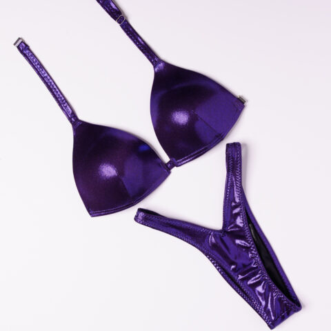 COMPETITION POSING SUIT