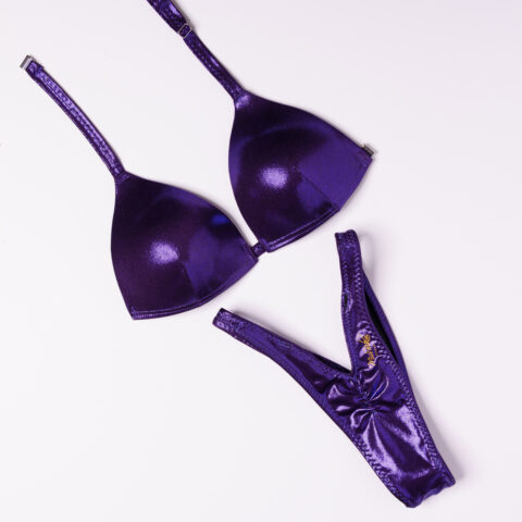 COMPETITION POSING SUIT